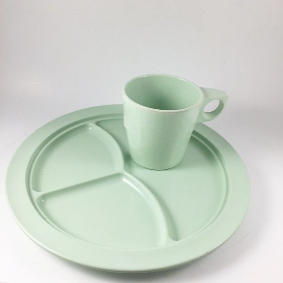 Melmac Divided Plate and Matching Cup Jadite Green Set Mint - Picture 5 of 7